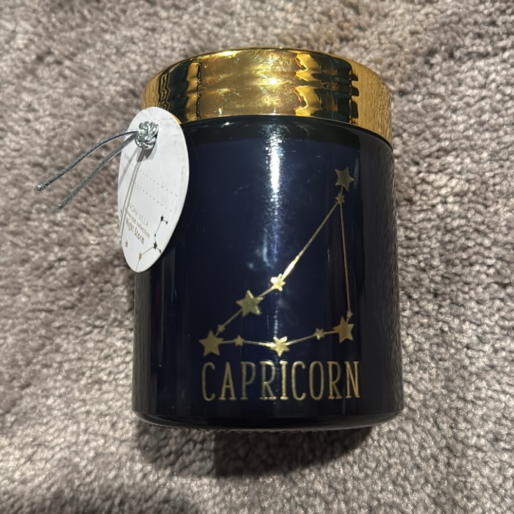 Capricorn Aroma Villa Horoscope Collection Night Storm Zodiac Candle 7.7 oz